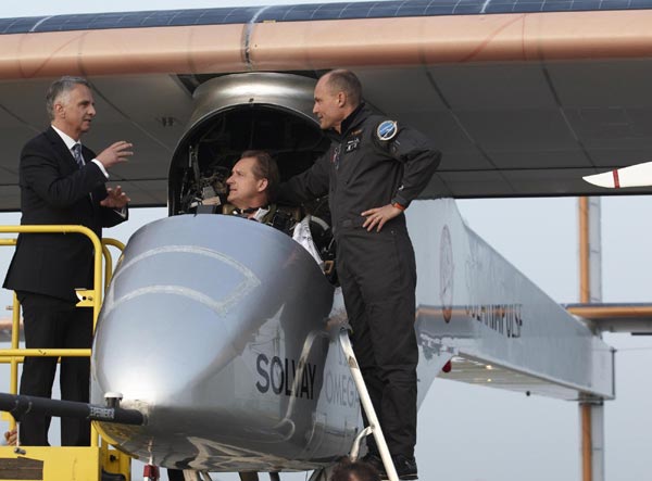 Solar Impulse attempts intercontinental flight