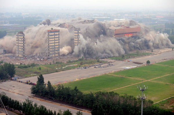 9-year-old stadium demolished in NE China