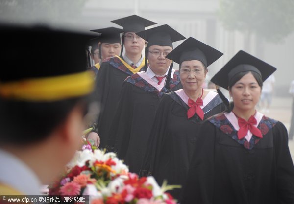 Woman, 64, receives bachelor's degree