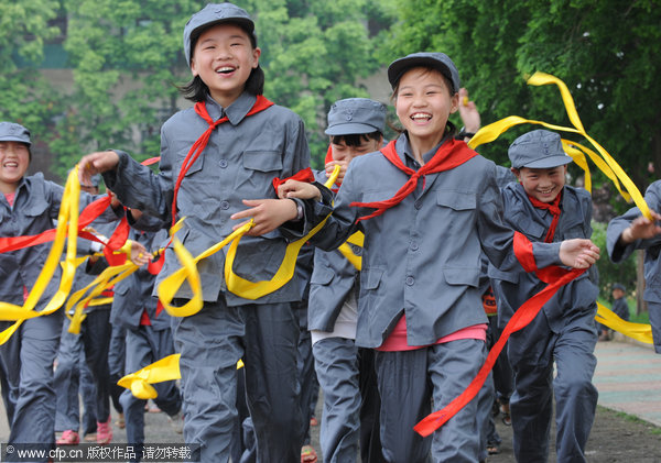 Young revolutionaries celebrate the past