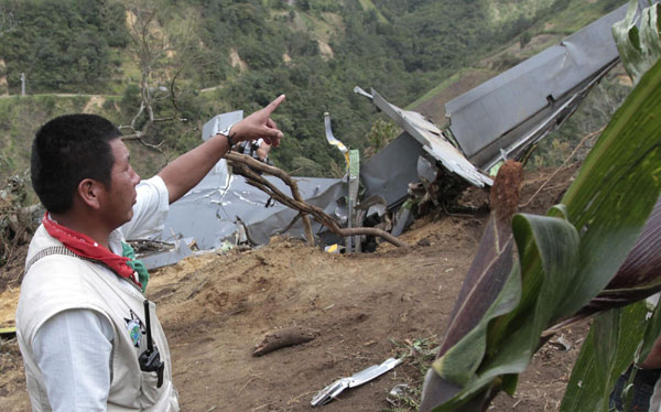 Colombian military aircraft crashes in mountains