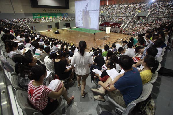 3,500 students train for graduate exam