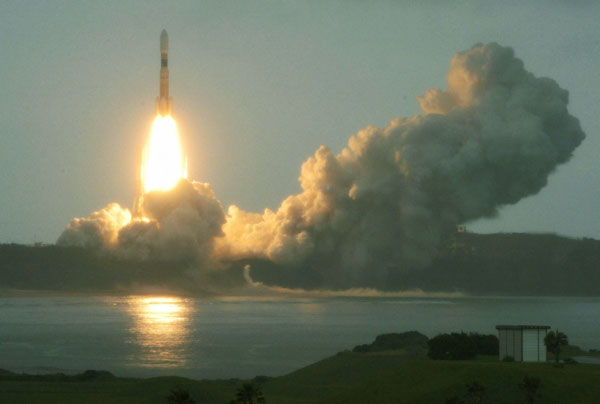 Japan launches unmanned cargo carrier into orbit