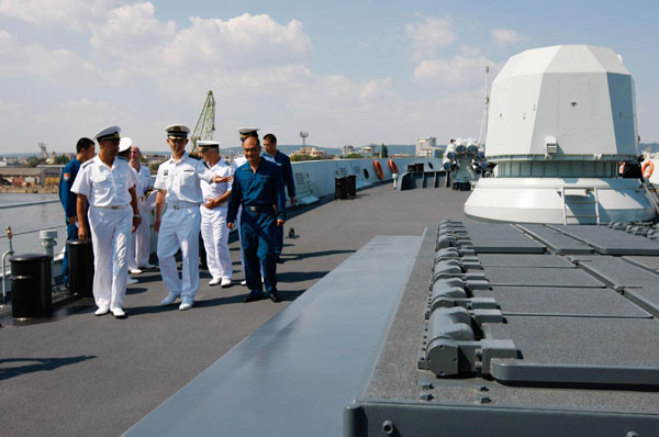 China's frigate <EM>Yantai </EM>visits Bulgaria