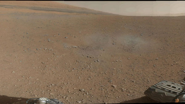 Curiosity sends back Mars images
