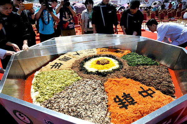 Huge bibimbap marks China-S Korea relations