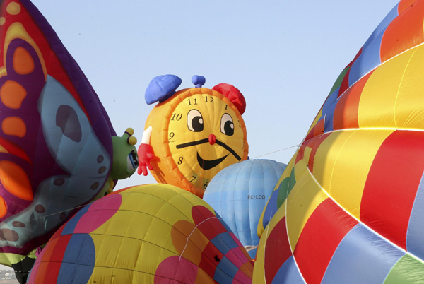 Hot-Air Balloon Festival held in Leon