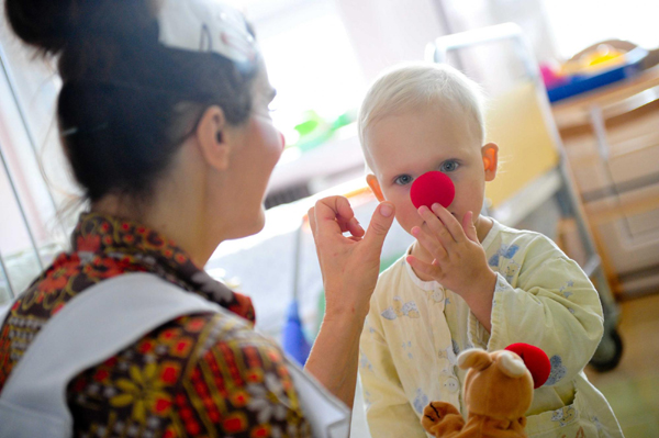 Clown 'doctors' use laughter to aid patients