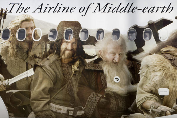 Hobbit-themed flight for film's premiere in NZ