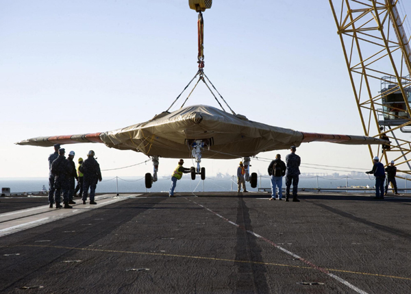 US Navy to conduct X-47B deck handling tests