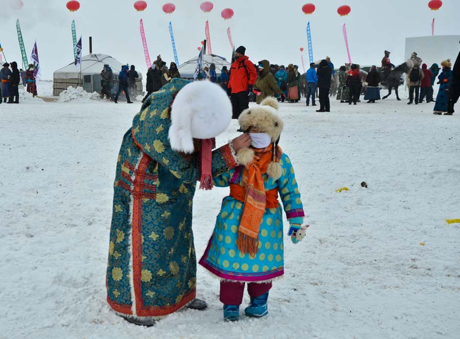 Nadam festival gallops into Inner Mongolia