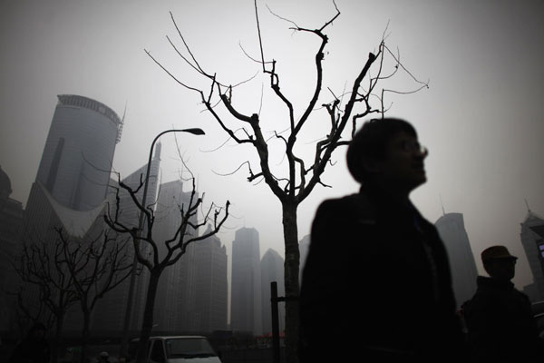 Fog shrouds China's cities