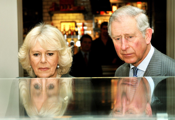 Prince Charles and Camilla surprise 'Tube' passengers
