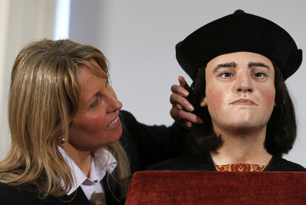 Plastic model reveals likeness of Richard III