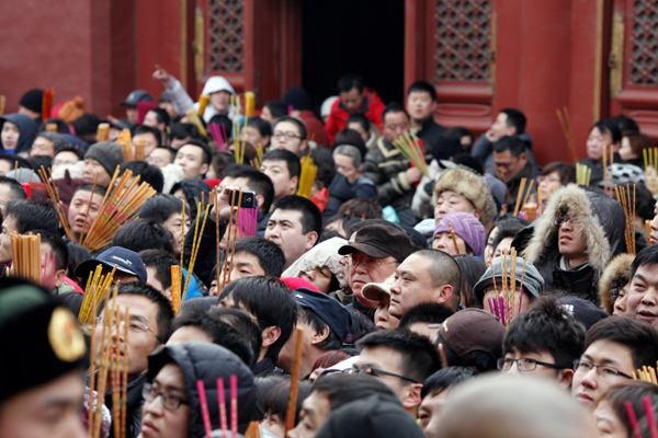 Pray for good fortune in Year of the Snake