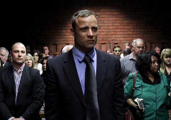 Pistorius shot girlfriend through door - prosecutor