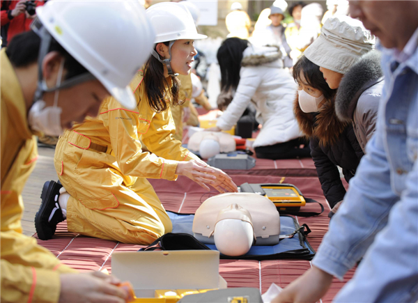 Drills held in Tokyo to mark 2nd anniversary of quake