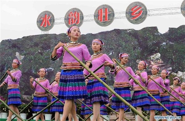 Dai ethnic group marks '<EM>San Yue San'</EM> festival