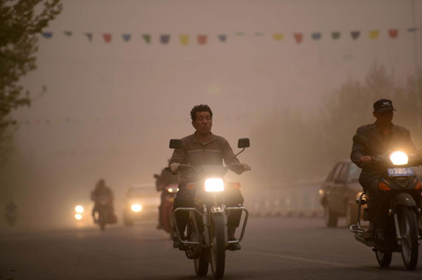 Sandstorms hit Northwest China