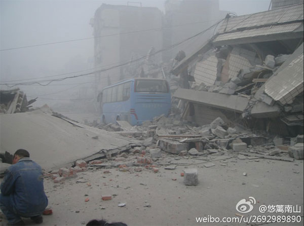 Quake rubbles are pictured by Sina weibo blogger Youlinanshan after a 7.0-magnitude earthquake shocks Lushan county of Ya'an city, Southwest China's Sichuan province, April 20, 2013. In Photos: 7.0-magnitude quake hits Sichuan