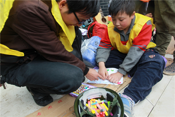 Games, art help children cope with quake