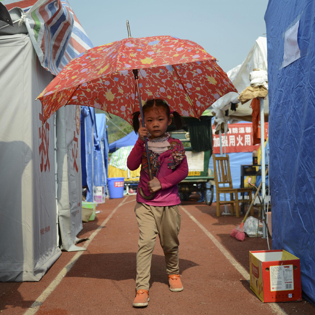 Children in quake-hit areas in Sichuan