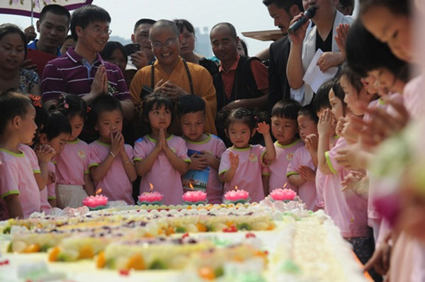 108 'quake babies' celebrate birthday at temple