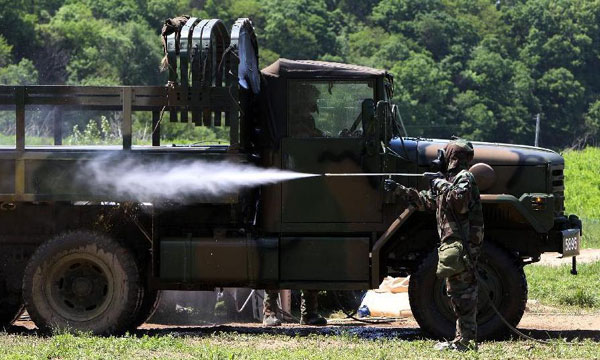 ROK and US conduct joint chemical drill