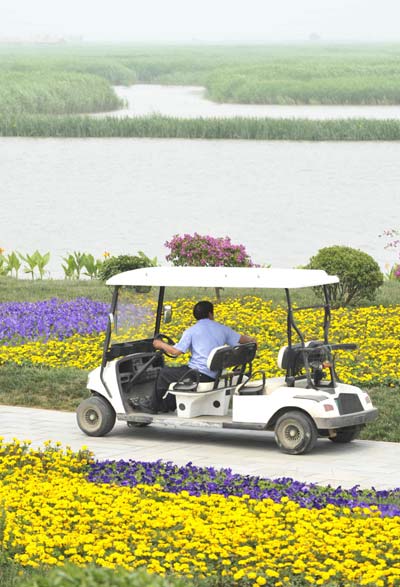 Wetland park opens in Tianjin