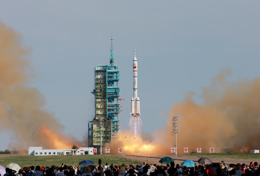Shenzhou-X spacecraft blasts off