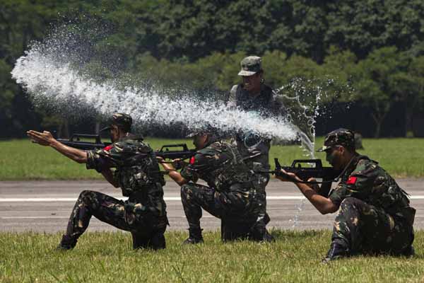 PLA holds open day in Hong Kong