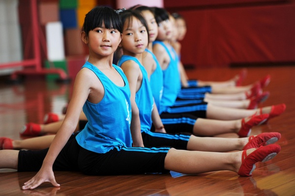 Dance camp helps migrant kids get training