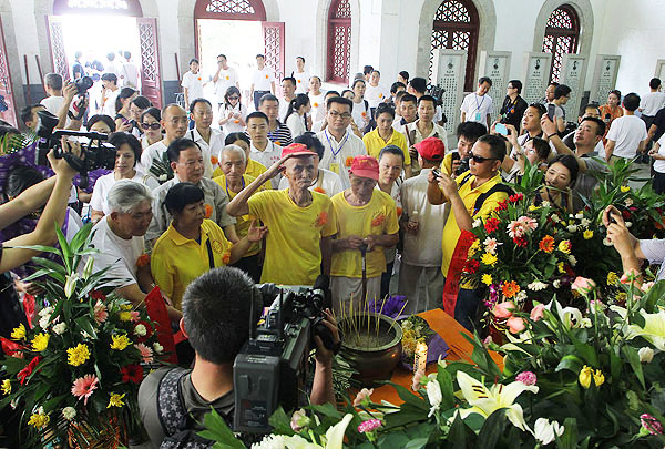 Chinese soldiers' shrine home after 71 years