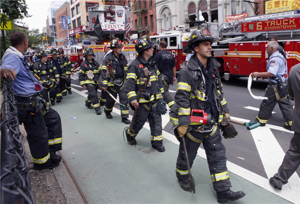 10 injured in building collapse in Chinatown, NYC