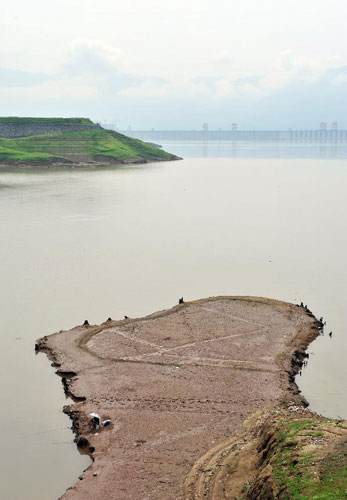 Floodwater discharged to meet flood peak