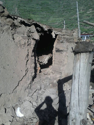 Images from deadly quake zone