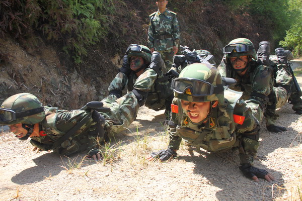 Soldiers take aim during anti-terror drill