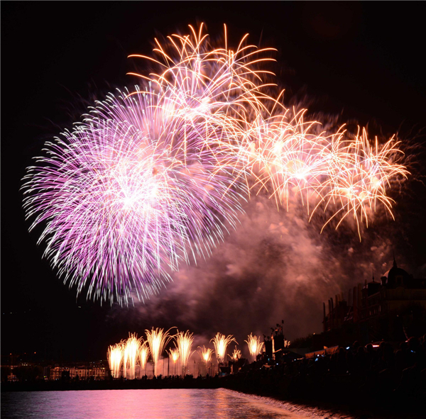 Festival fireworks displayed in Geneva