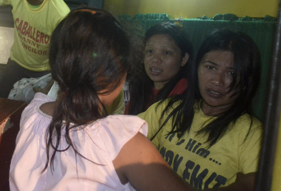 28 dead, 214 missing in Philippine ship collision
