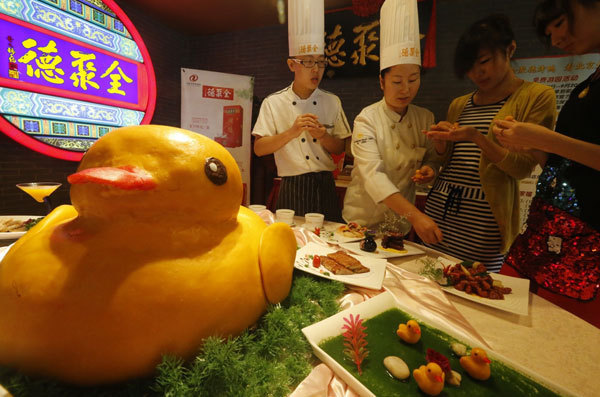'Rubber Duck' platter sweet with no quack