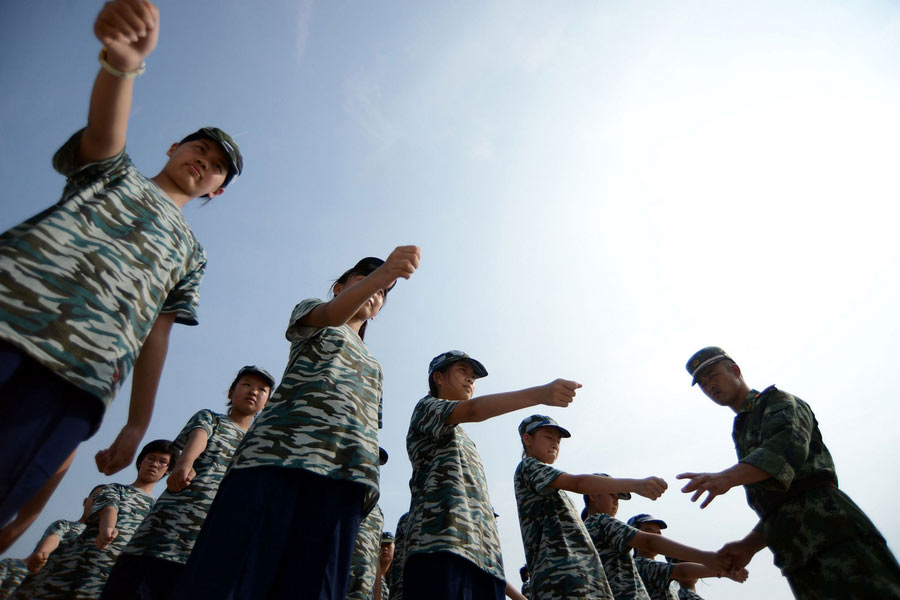 Students face new term and military trainingwoyi