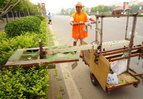 Magnificent men in their Chinese machines