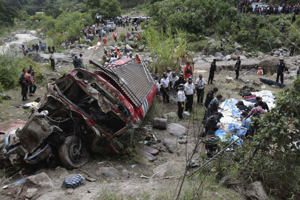 At least 43 killed in Guatemala autobus crash