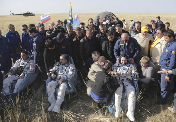 Soyuz capsule returns from space station