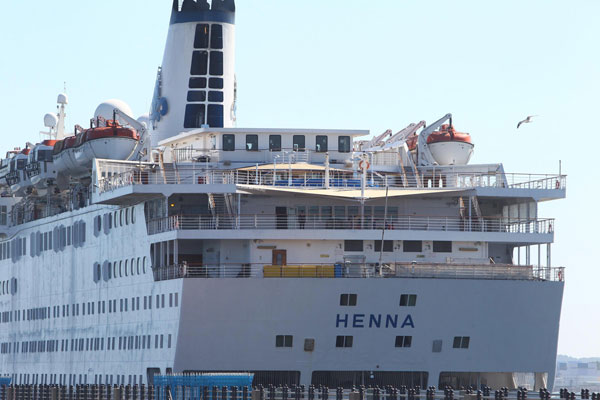 Chinese cruise liner comes back home