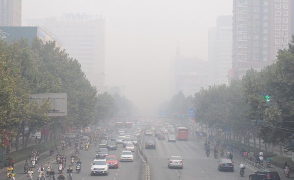 Henan chokes on lingering smog