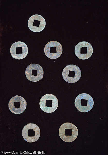 Rare wares from Han Dynasty grave