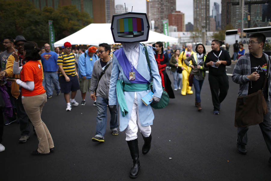 Costume bonanza at New York Comic-Con