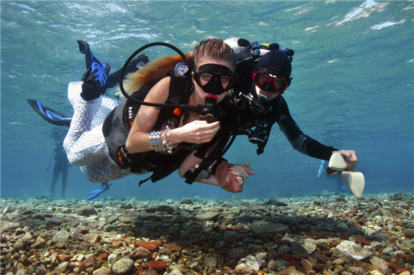 Underwater photo shoot in Israel