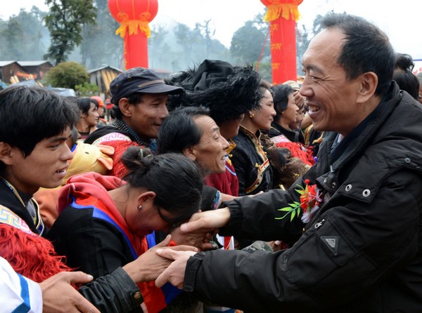 New highway opens in Tibet county